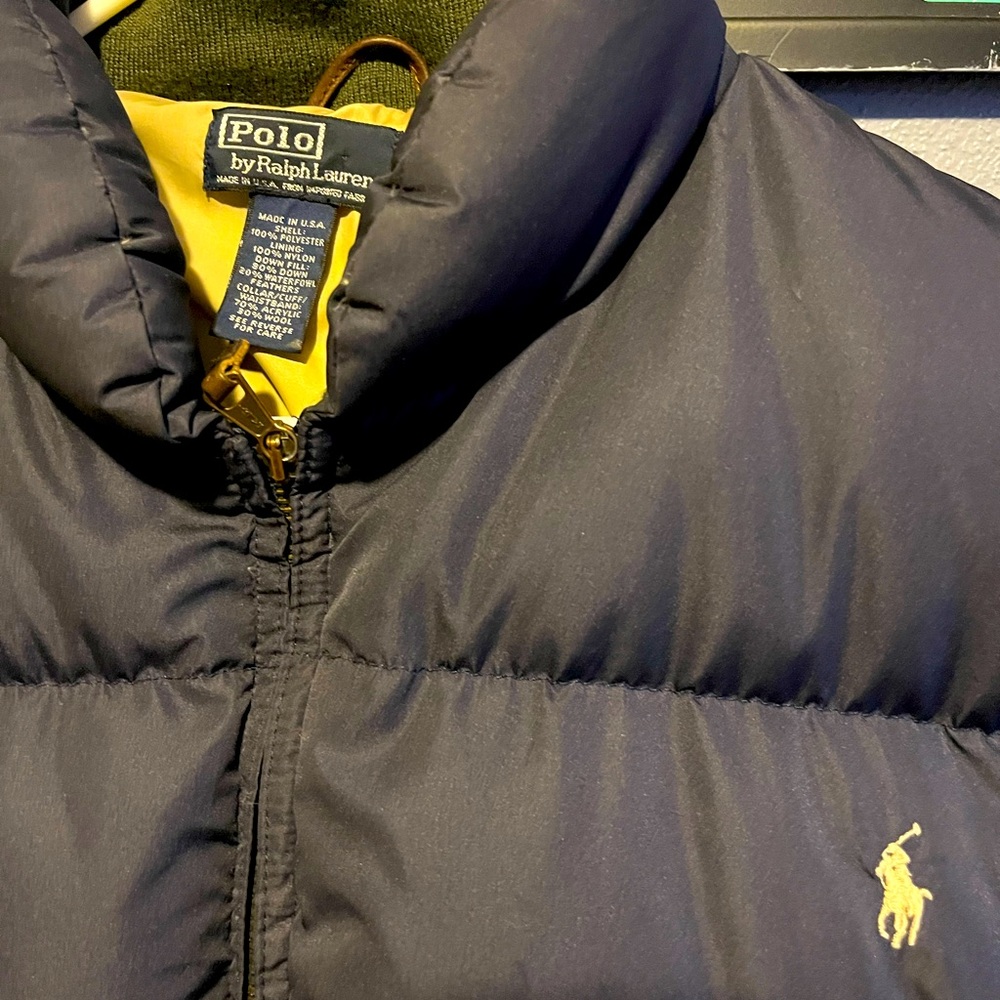 XL Mens winter jacket. Ralph Lauren Polo Down filling and water resistant.